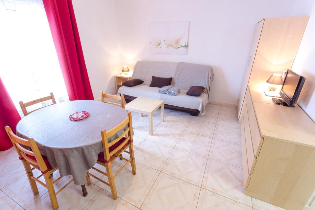 Velasquez Pedrous Apartamento Pas De La Casa